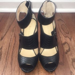 Enzo Angiolini size 6 1/2 high heels.